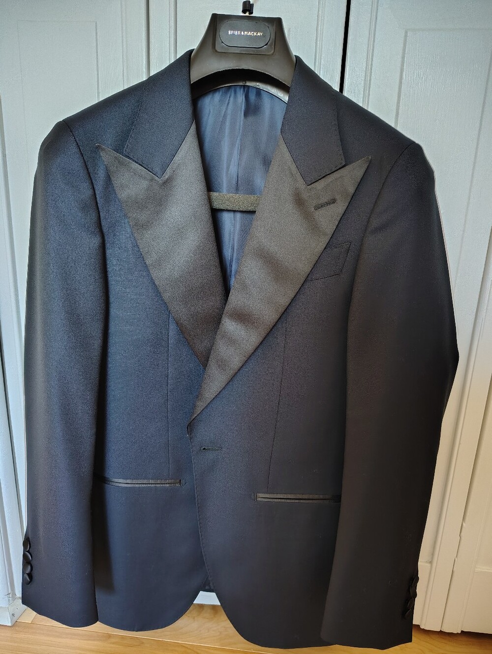 Spier and Mackay 34-36 midnight Navy tuxedo jacket